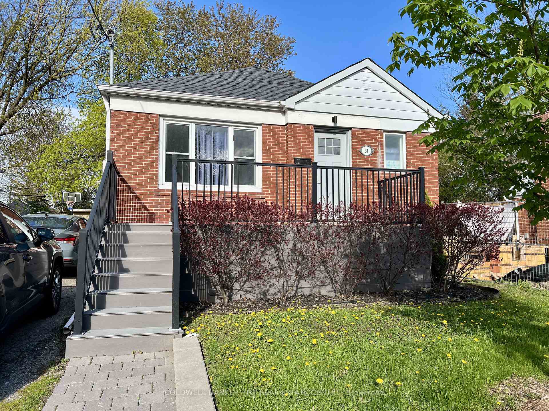 Upper - 31 Sharpe Street Toronto Ontario Canada Rent residential Natalie Cerullo Coldwell Banker The Real Estate Centre, Brokerage*