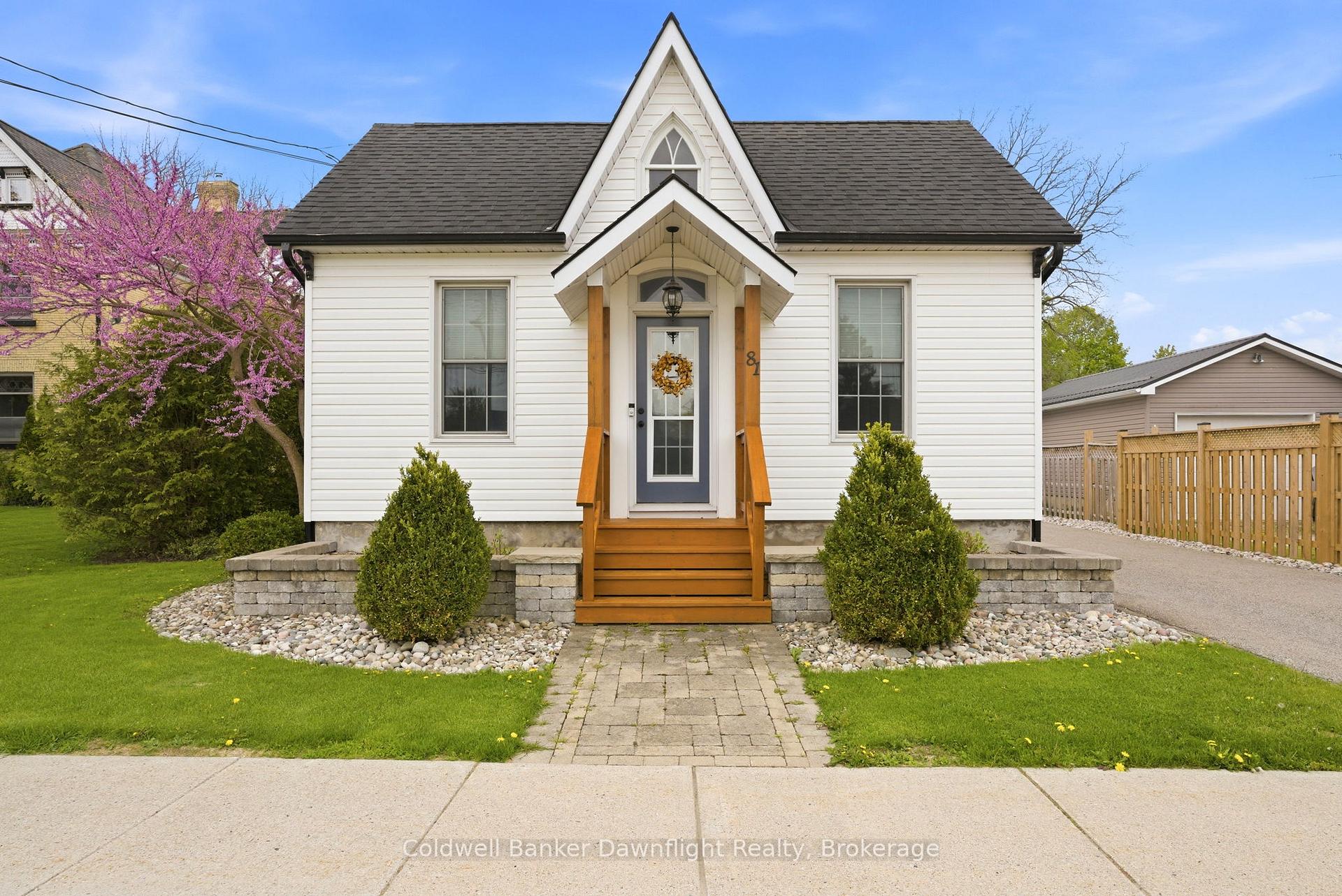 81 HURON Street South Huron Ontario Canada Sale residential Steve Riddell SUTTON GROUP - SMALL TOWN TEAM REALTY INC. BROKERAGE*