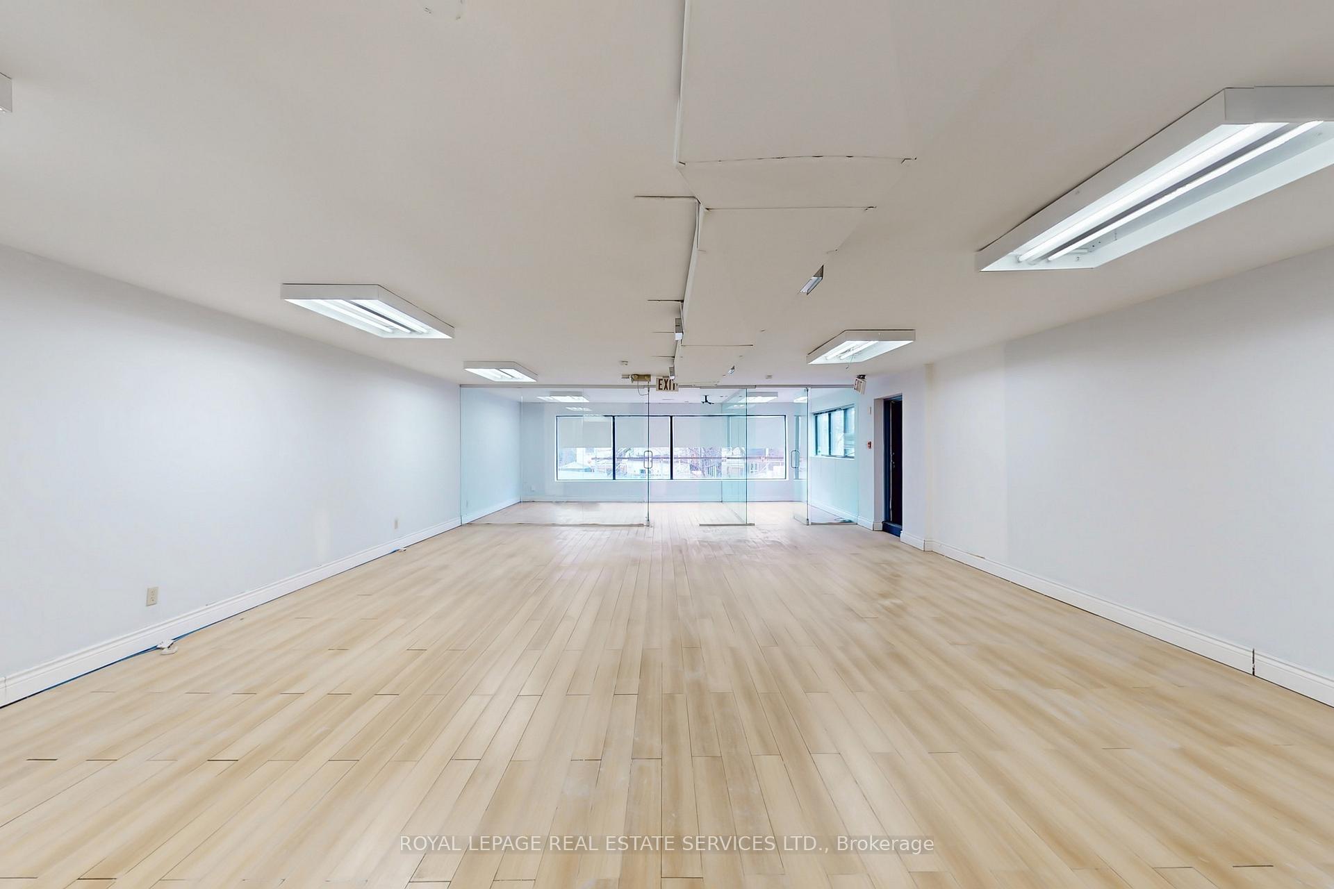 UPPER - 388 Parliament Street Toronto Ontario Canada Lease commercial BILL CHUNG Royal LePage Real Estate Services Ltd Brokerage*