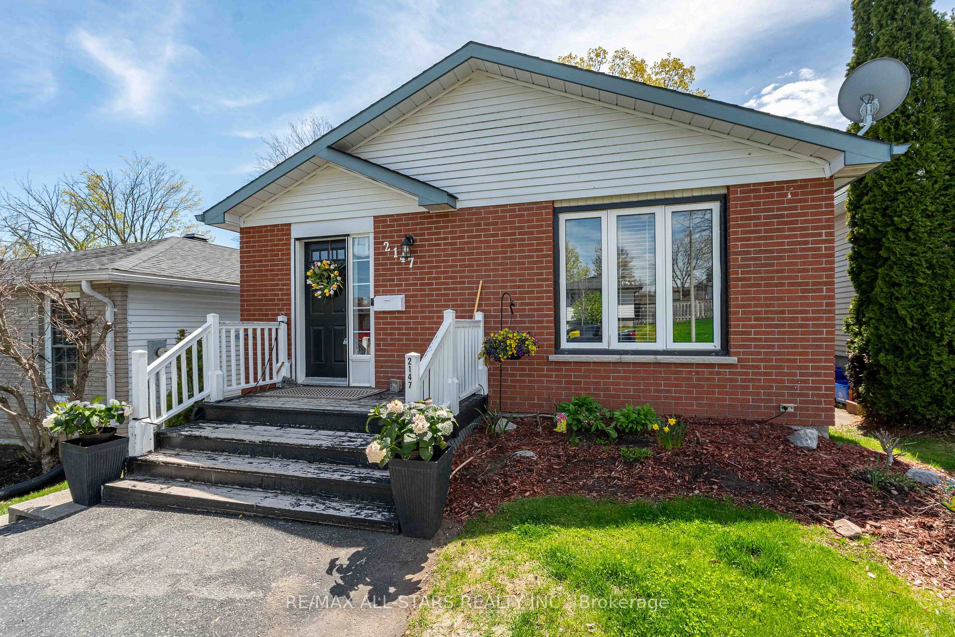 2147 Springwood Road Peterborough Ontario Canada Sale residential   HomeLife Preferred Realty Inc., Brokerage*