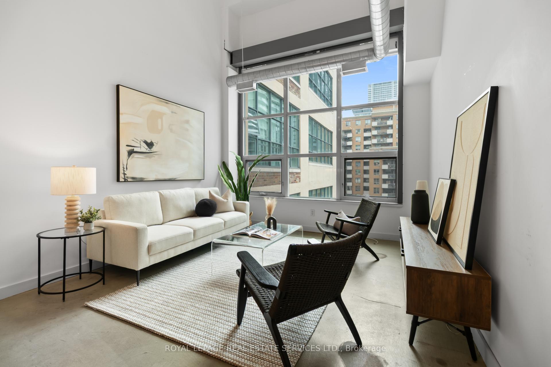501 - 135 Dalhousie Street Toronto Ontario Canada Sale residential APRIL  ESTEVES ROYAL LEPAGE REAL ESTATE SERVICES LTD. Brokerage*
