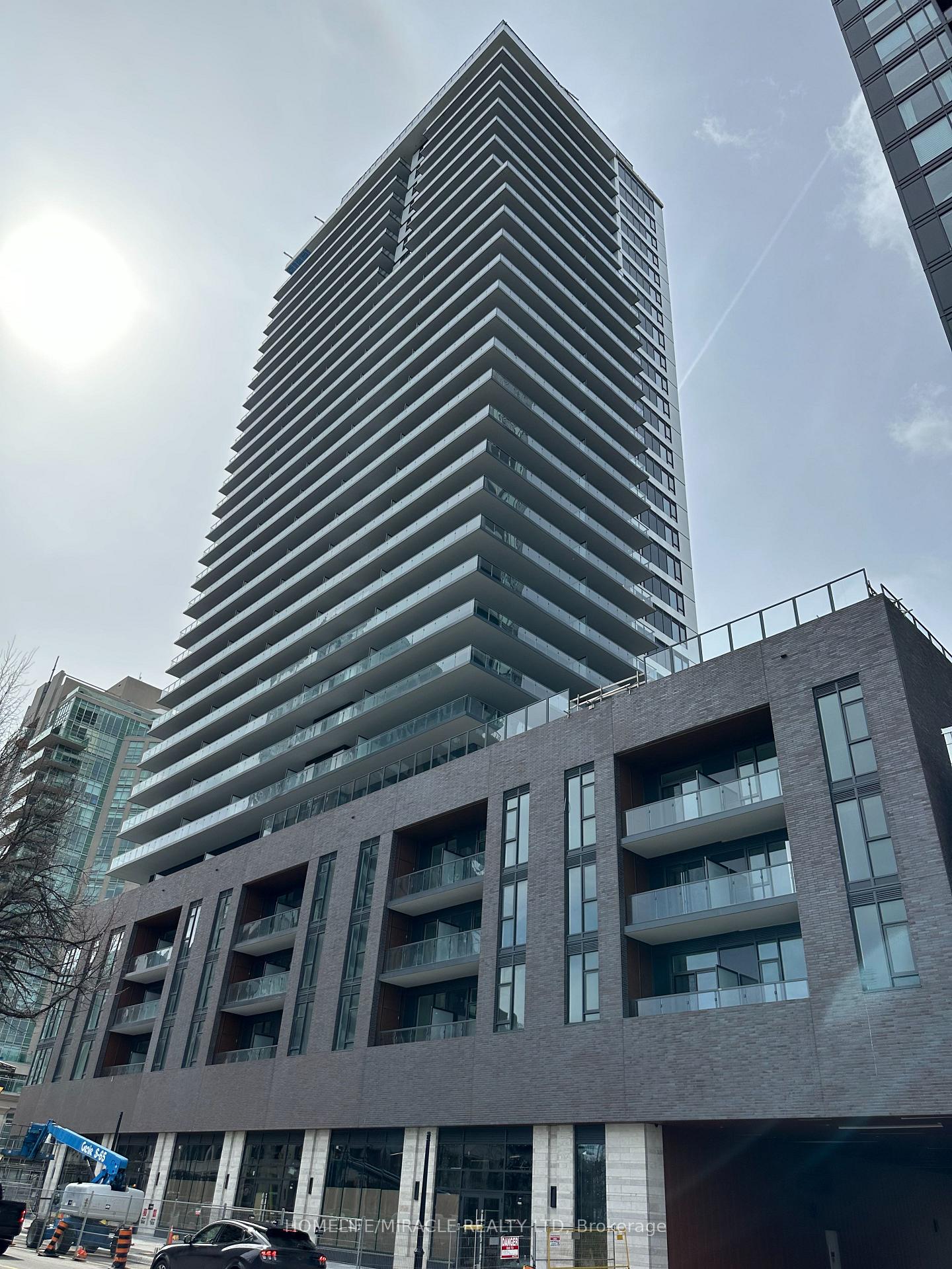 603 - 2075 Lakeshore Road Burlington Ontario Canada Rent residential Zeshan Raza HomeLife/Miracle Realty Ltd., Brokerage *