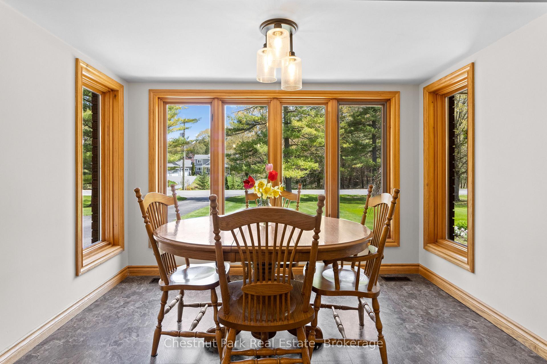 3 Bedroom Single Family Home/House's Image 8