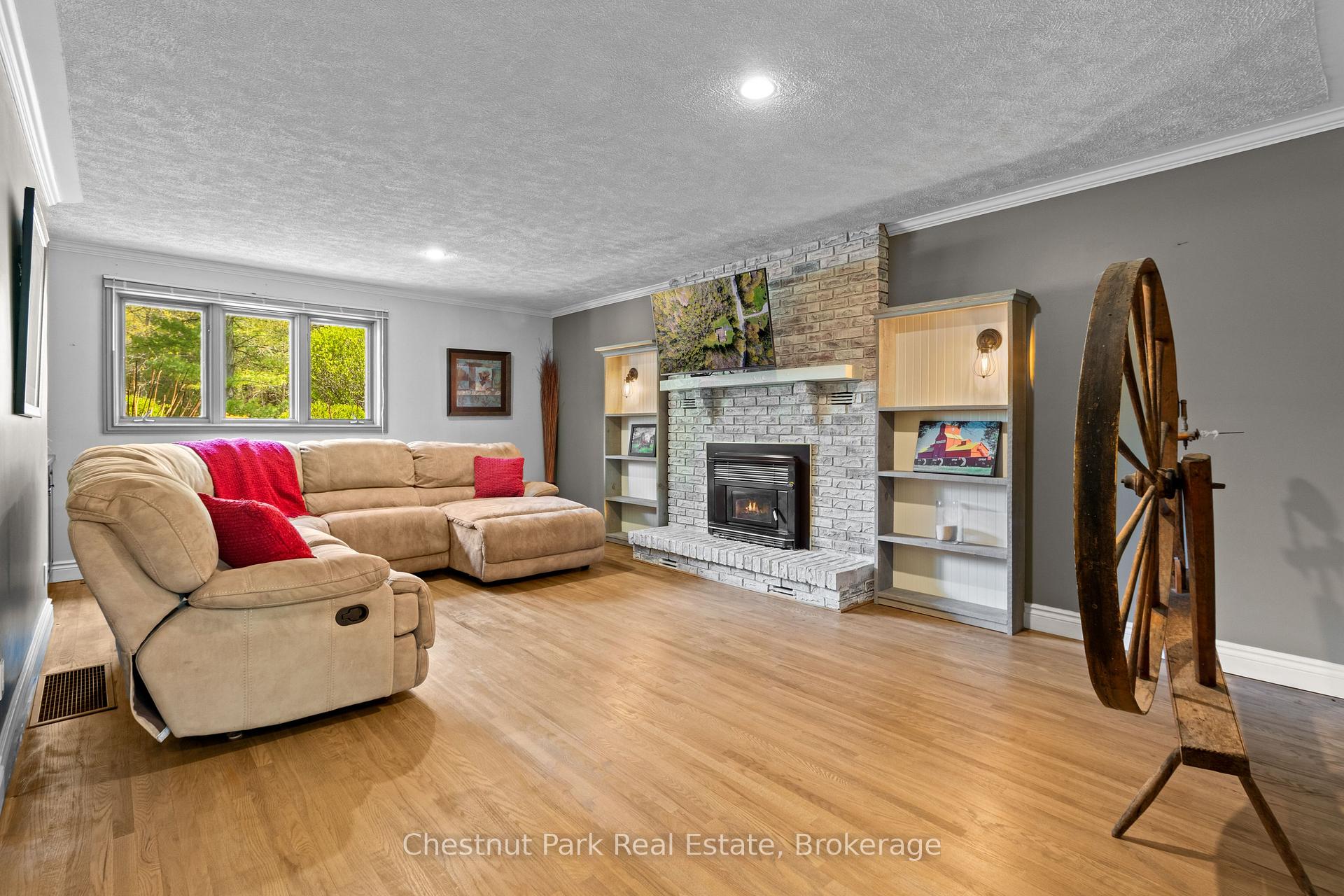 3 Bedroom Single Family Home/House's Image 24