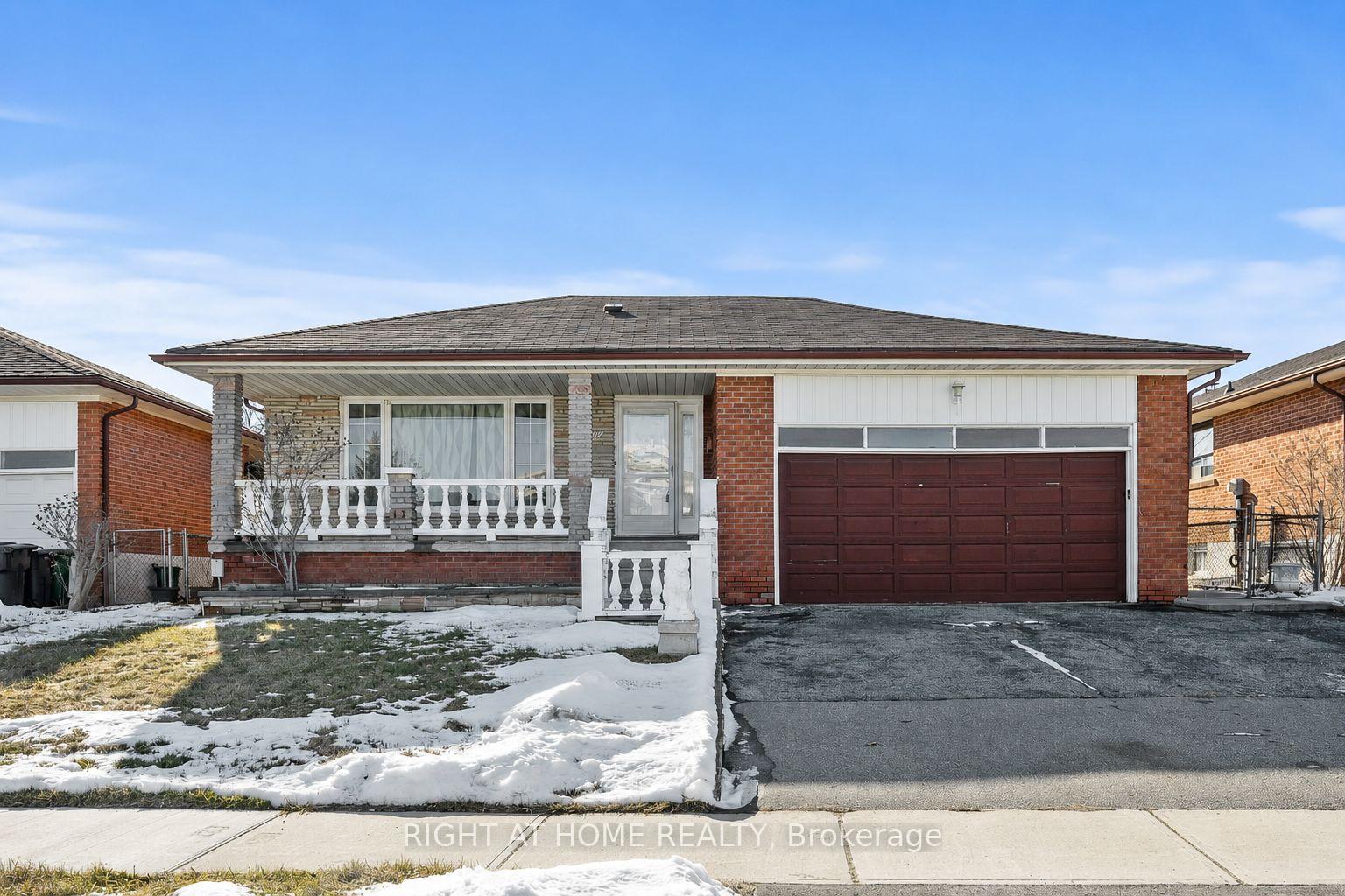 47 Wheelwright Crescent Toronto Ontario Canada Rent residential Guido Bernal Right at Home Realty, Brokerage*