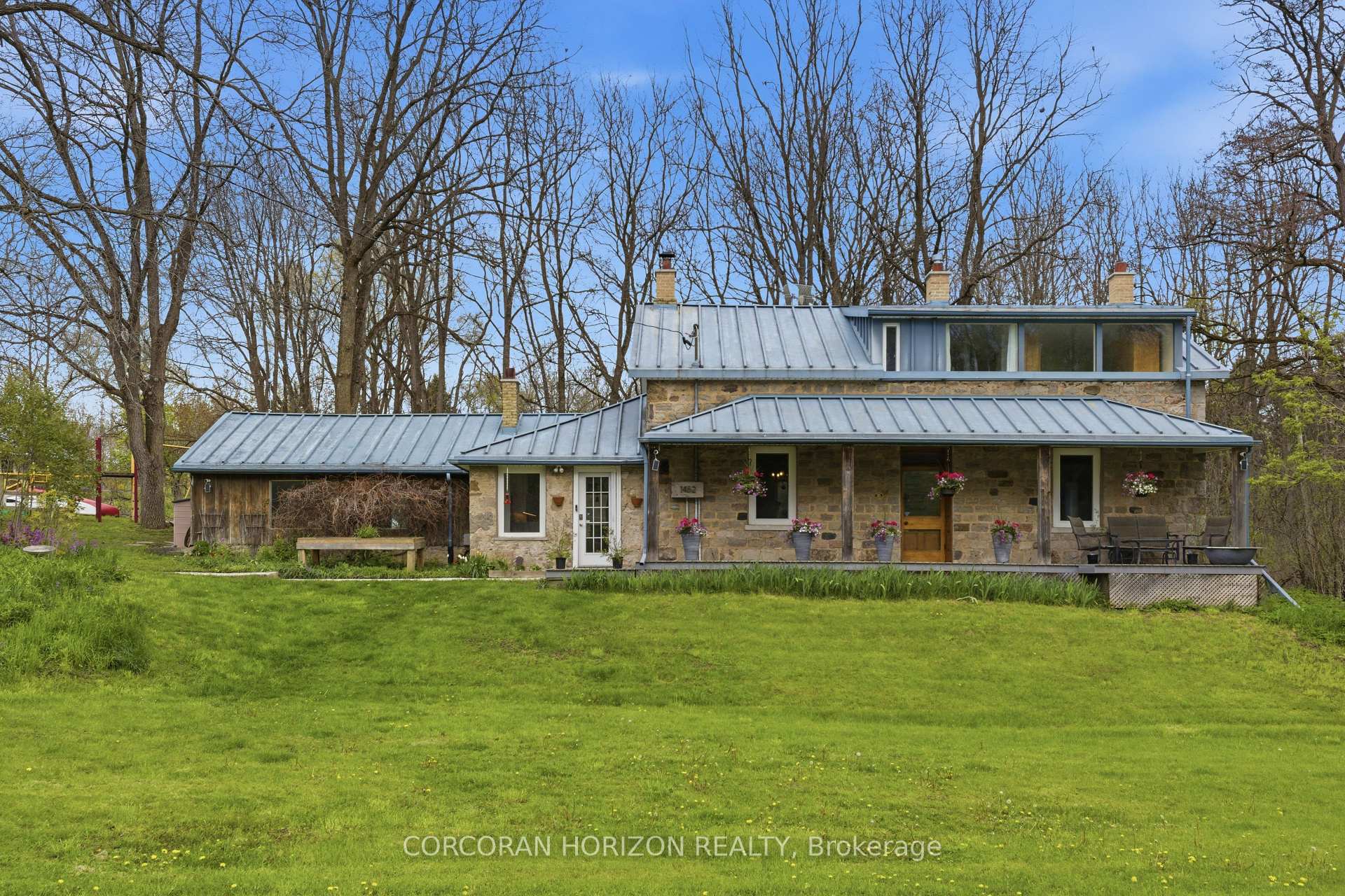 1462 Beke Road North Dumfries Ontario Canada Sale residential Mandy Roth RE/MAX TWIN CITY REALTY INC., BROKERAGE*