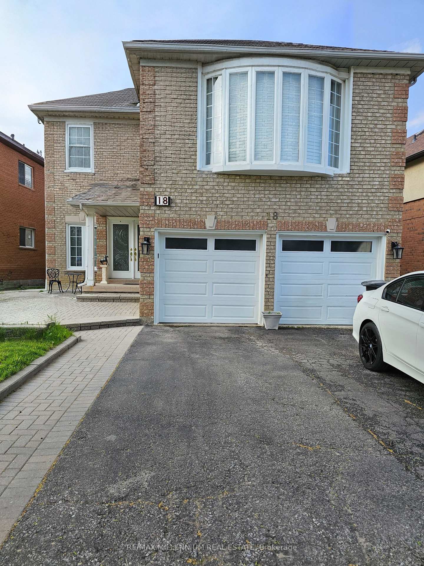 18 Red Stag Road Brampton Ontario Canada Rent residential Rogan Manokarasingam RE/MAX Millennium Real Estate, Brokerage*