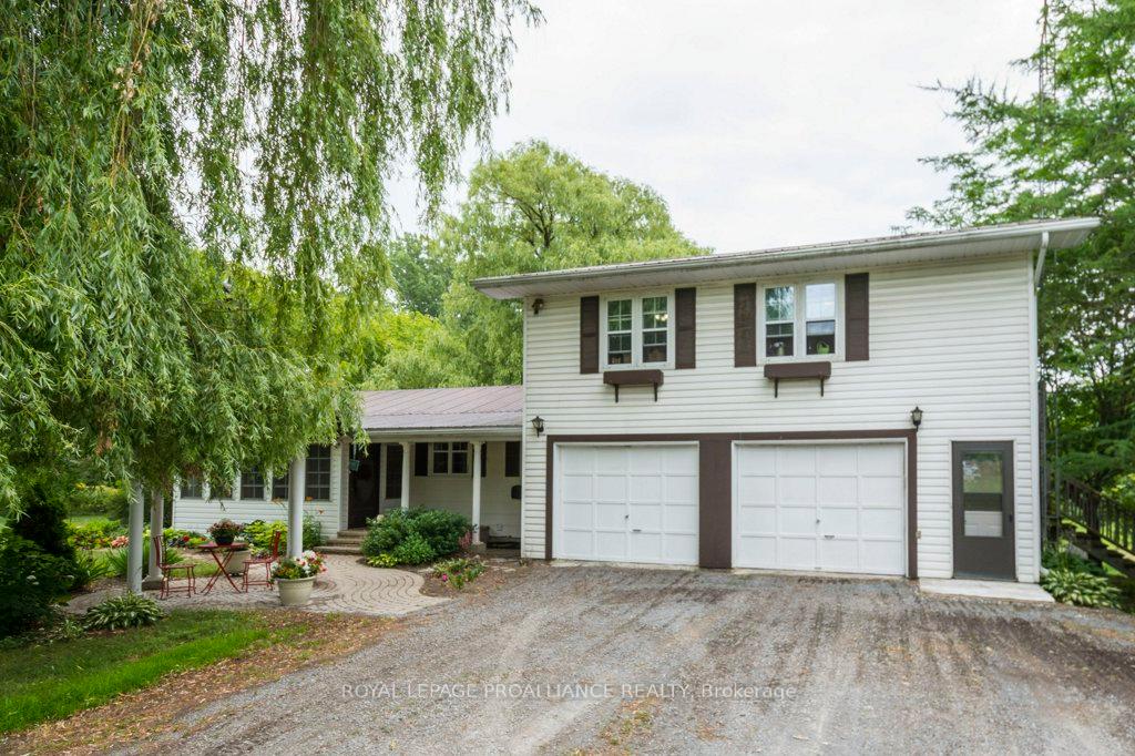 21 Storms Lane Prince Edward County Ontario Canada Sale residential Rena Campitelli Real Estate Homeward, Brokerage*