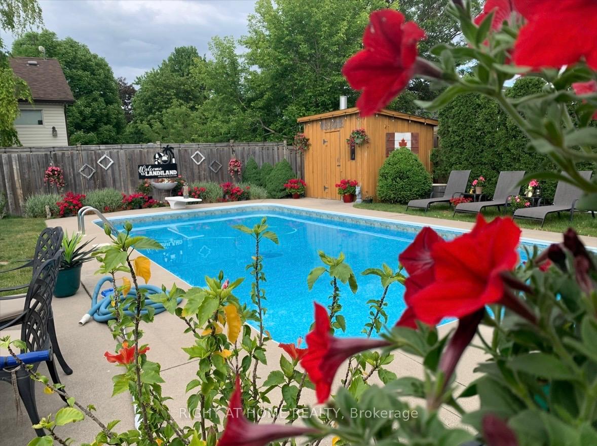 760 WILLOW Avenue Milton Ontario Canada Sale residential Guido Bernal Right at Home Realty, Brokerage*