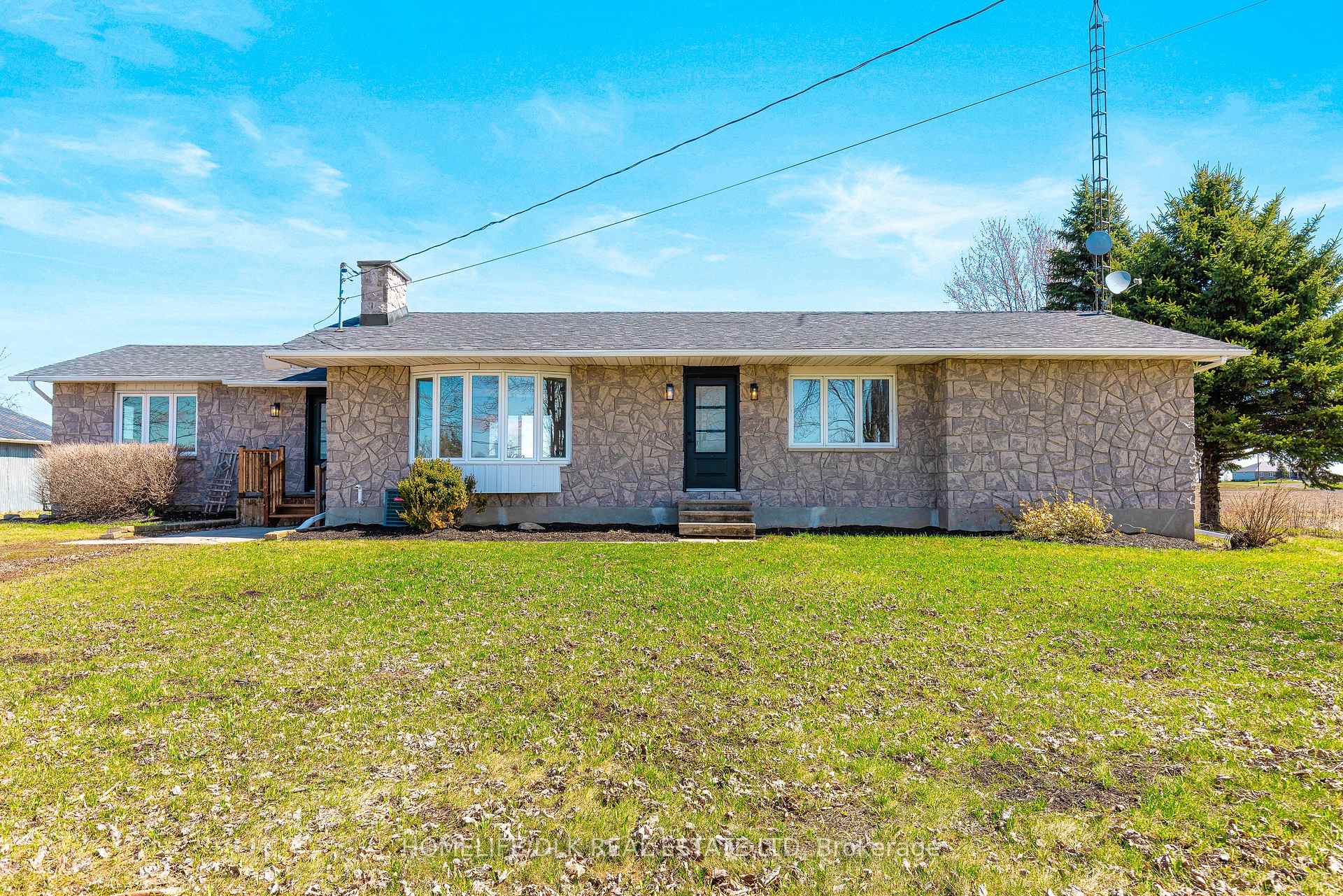 1709 County Rd 31 Road North Dundas Ontario Canada Sale residential   HomeLife/DLK Real Estate Ltd., Brokerage*