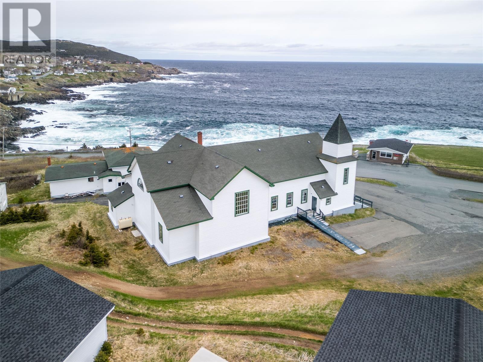 617 Main Road Pouch Cove Newfoundland And Labrador Canada Sale residential   BlueKey Realty Inc.