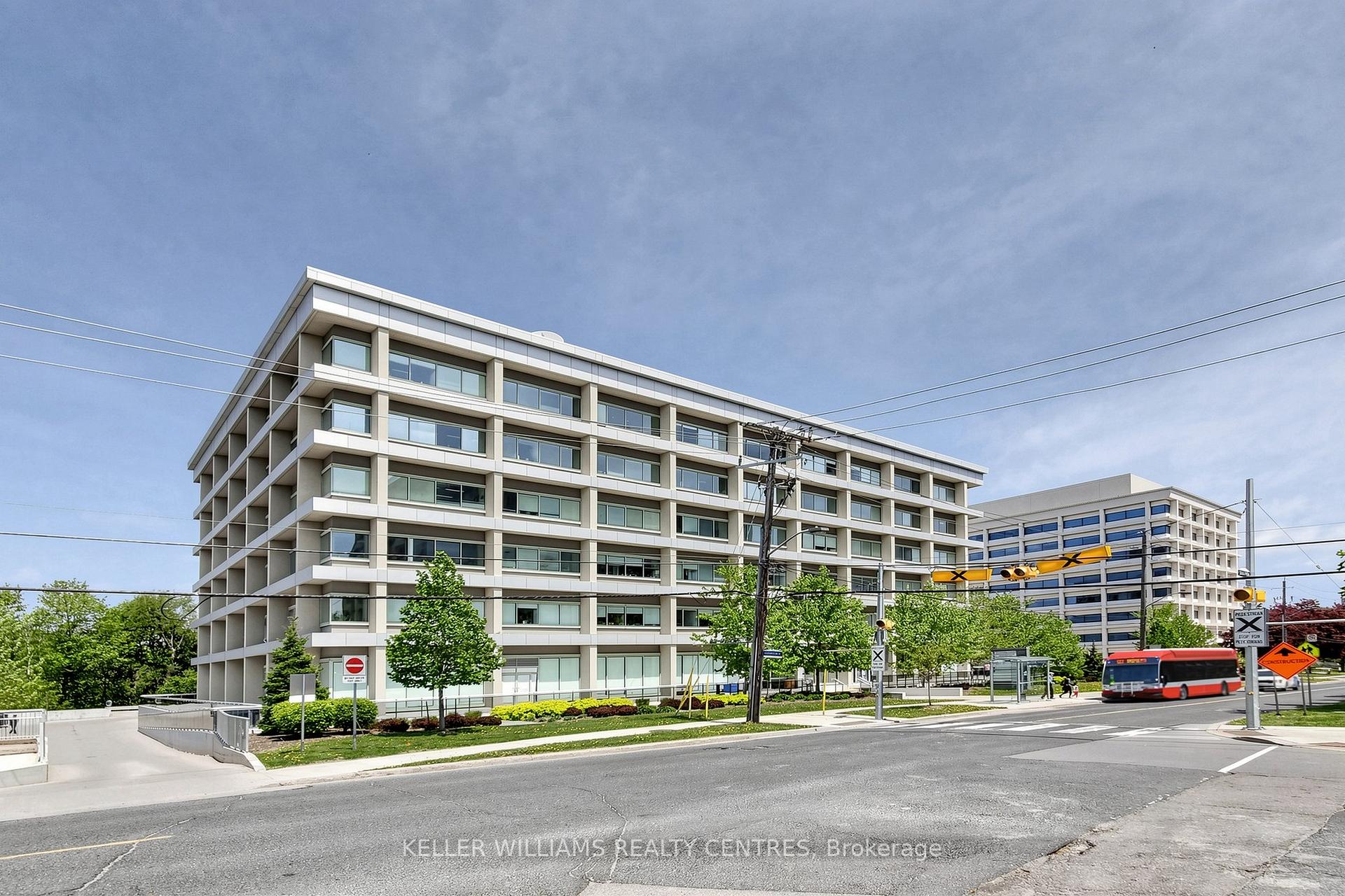 A1 - 220 Duncan Mill Road Toronto Ontario Canada Sale commercial Jean White InCom Demo Office