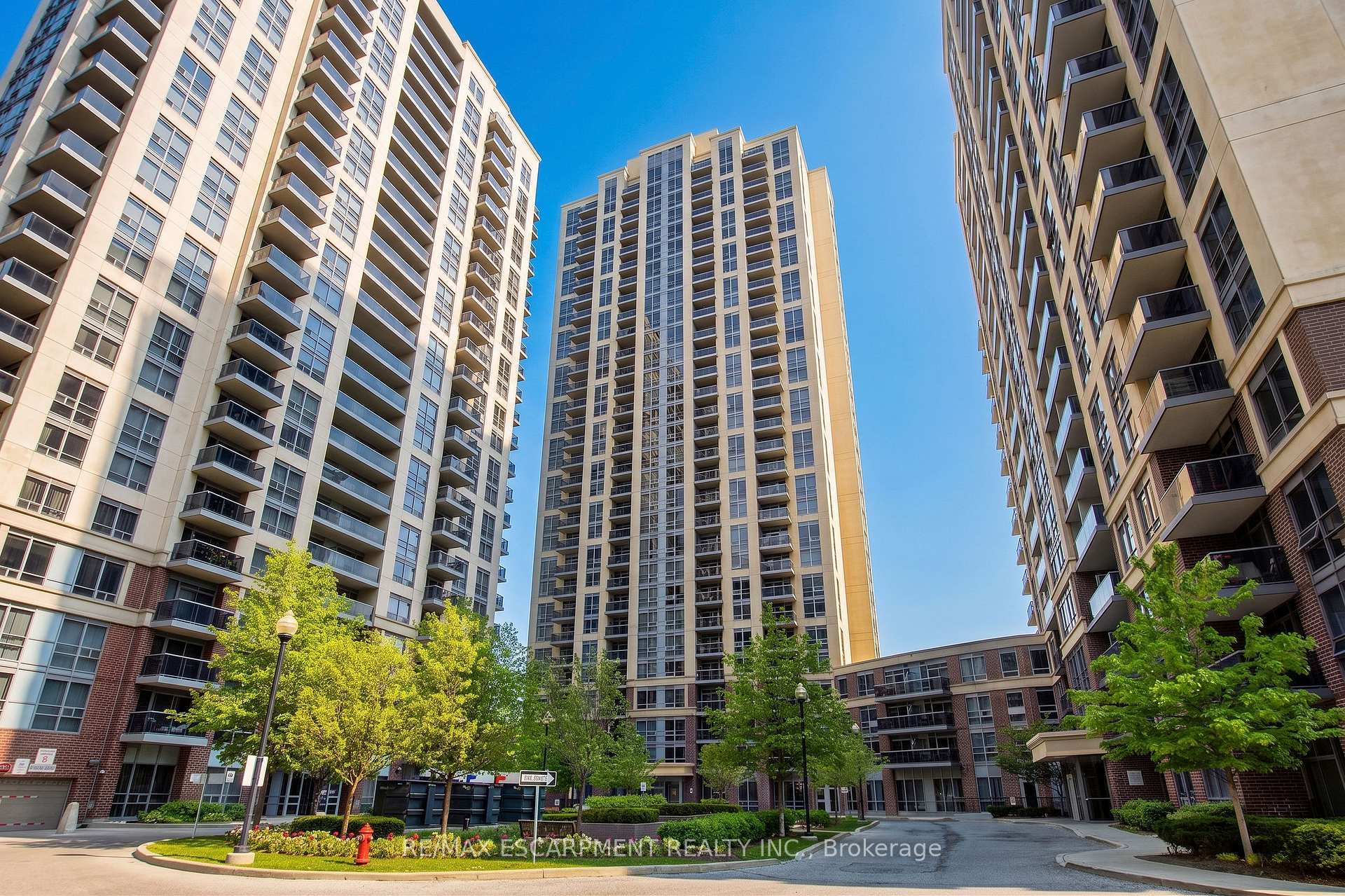 1009 - 3 Michael Power Place Toronto Ontario Canada Rent residential HomeLife Top Star Realty Inc., Brokerage *