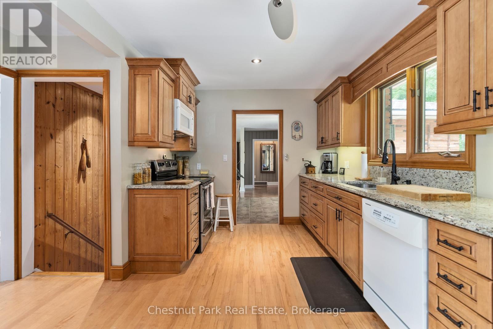 3 Bedroom Single Family Home/House's Image 6