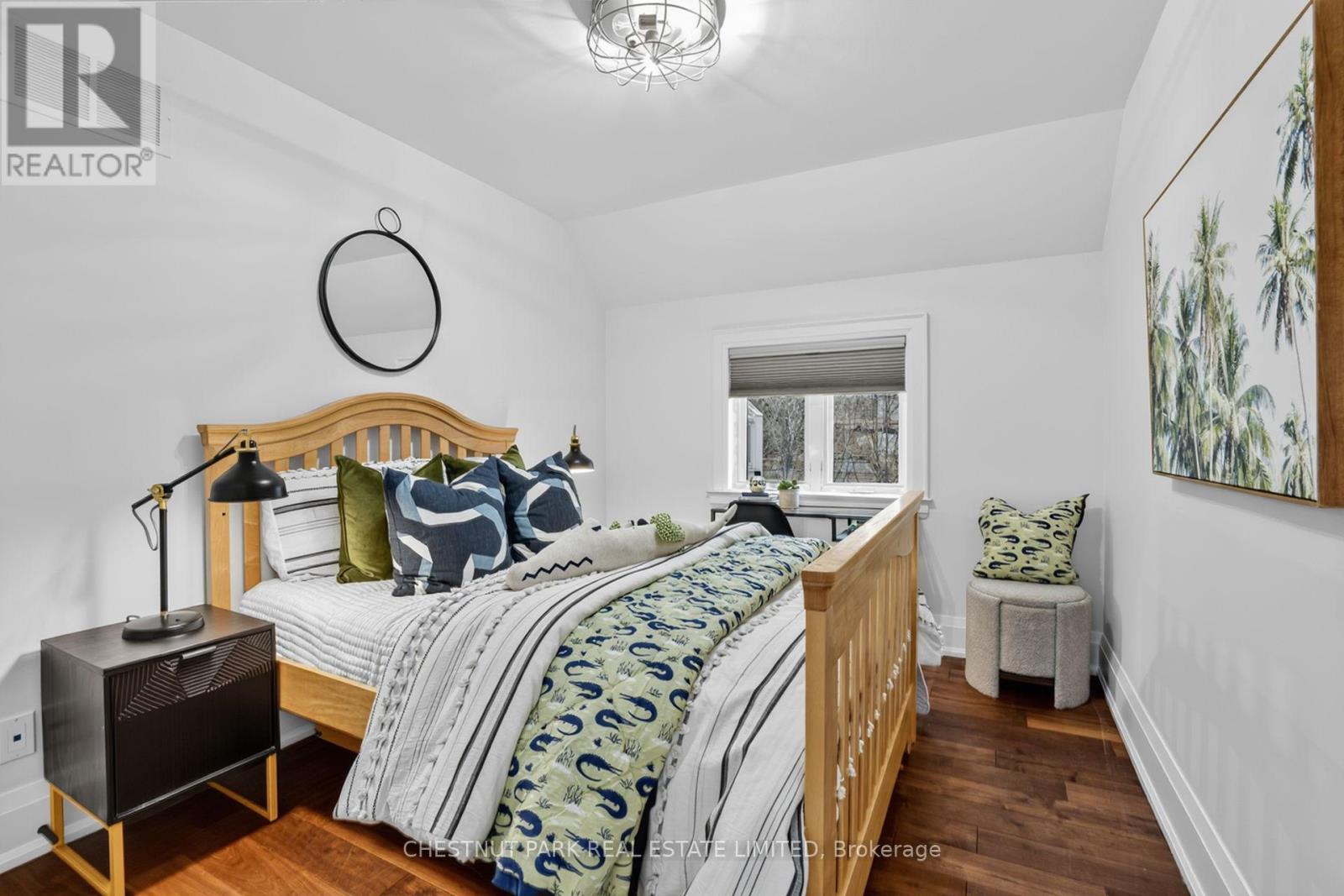 5 Bedroom Single Family Home/House's Image 17