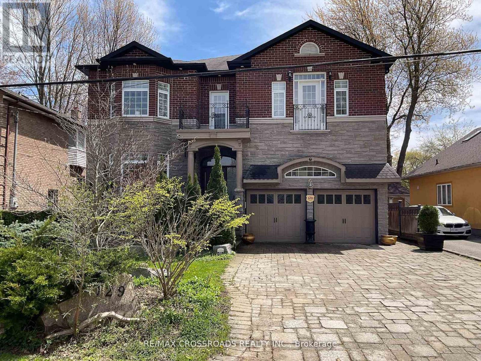 129 Lakeland Crescent Richmond Hill Ontario Canada Sale residential Moses Lu RE/MAX CROSSROADS REALTY INC. Brokerage