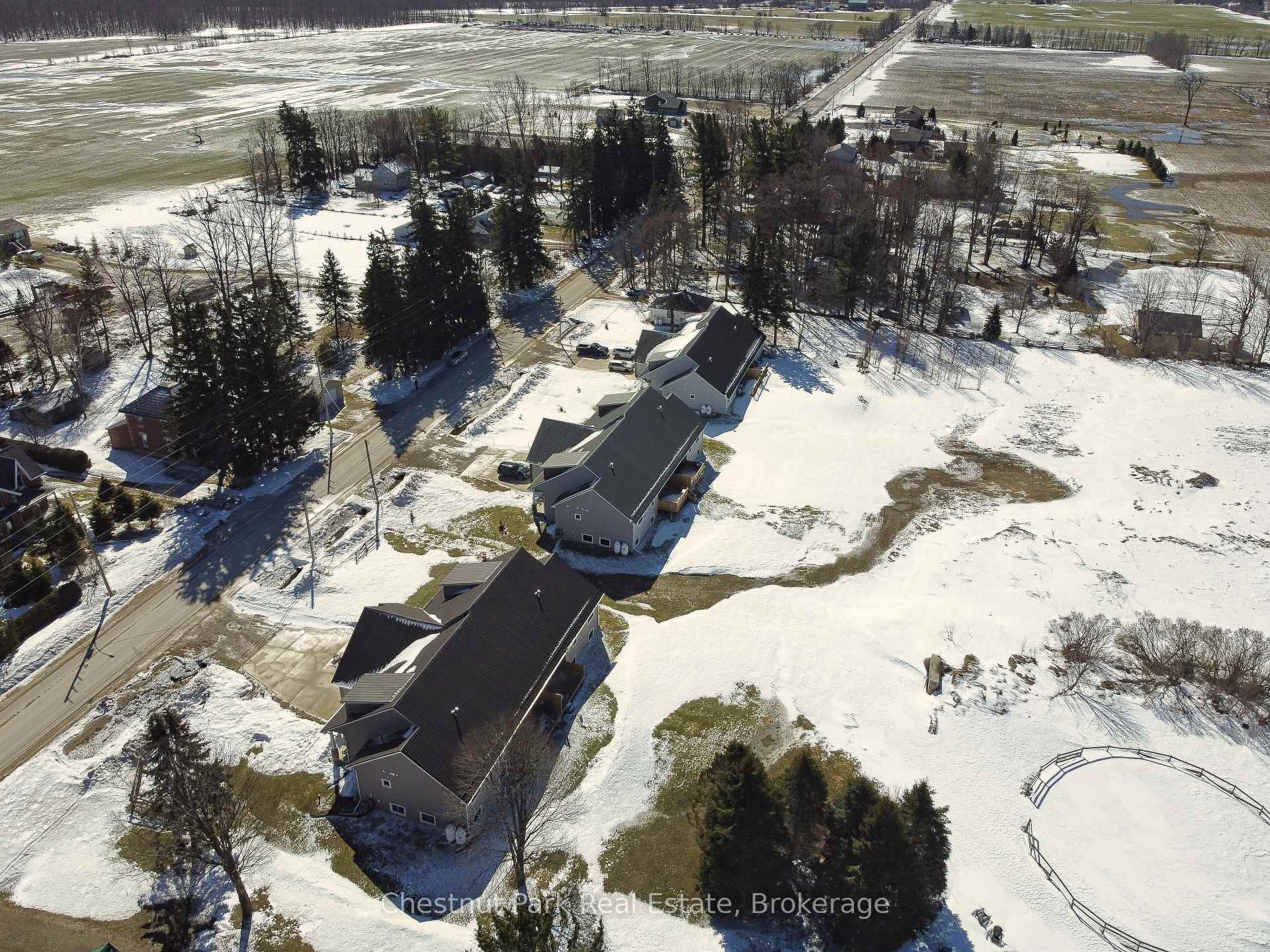 18 Bedroom Single Family Home/House's Image 8