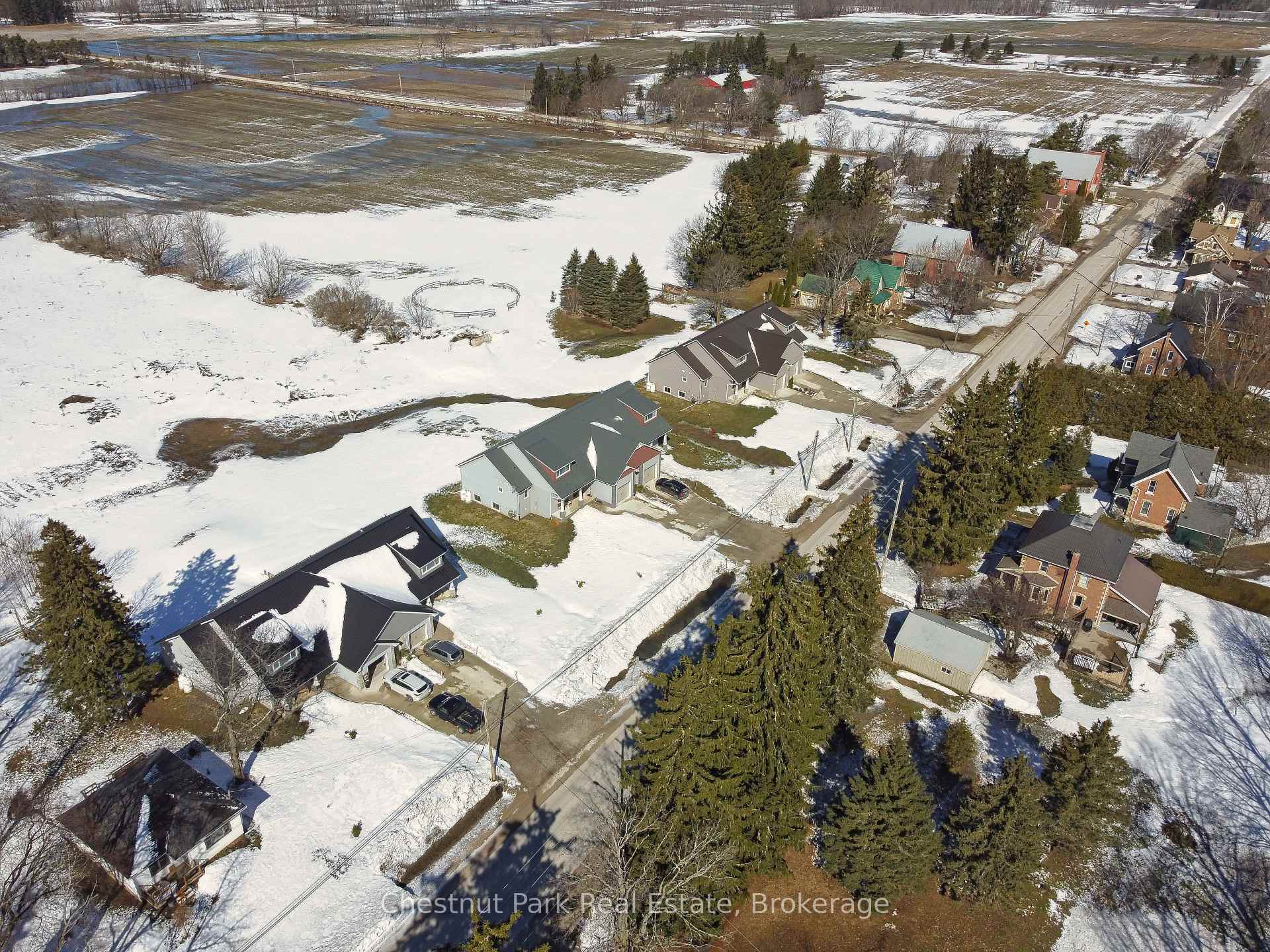 18 Bedroom Single Family Home/House's Image 6