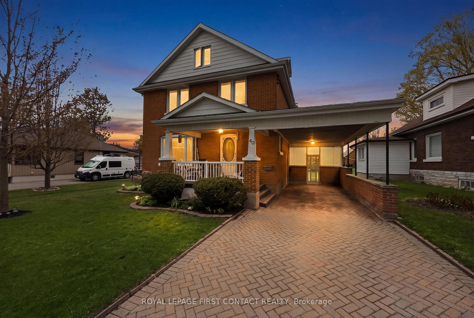 40 Stone Street Springwater Ontario Canada Sale residential Your Ladies of Real Estate . Royal LePage First Contact Realty, Brokerage *