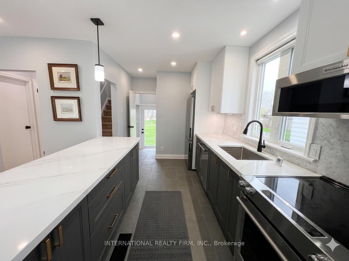 9 Admiral Road St. Catharines Ontario Canada Rent residential David LeMesurier International Realty Firm Inc.