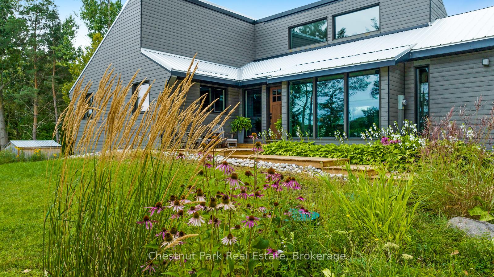 3 Bedroom Single Family Home/House's Image 38