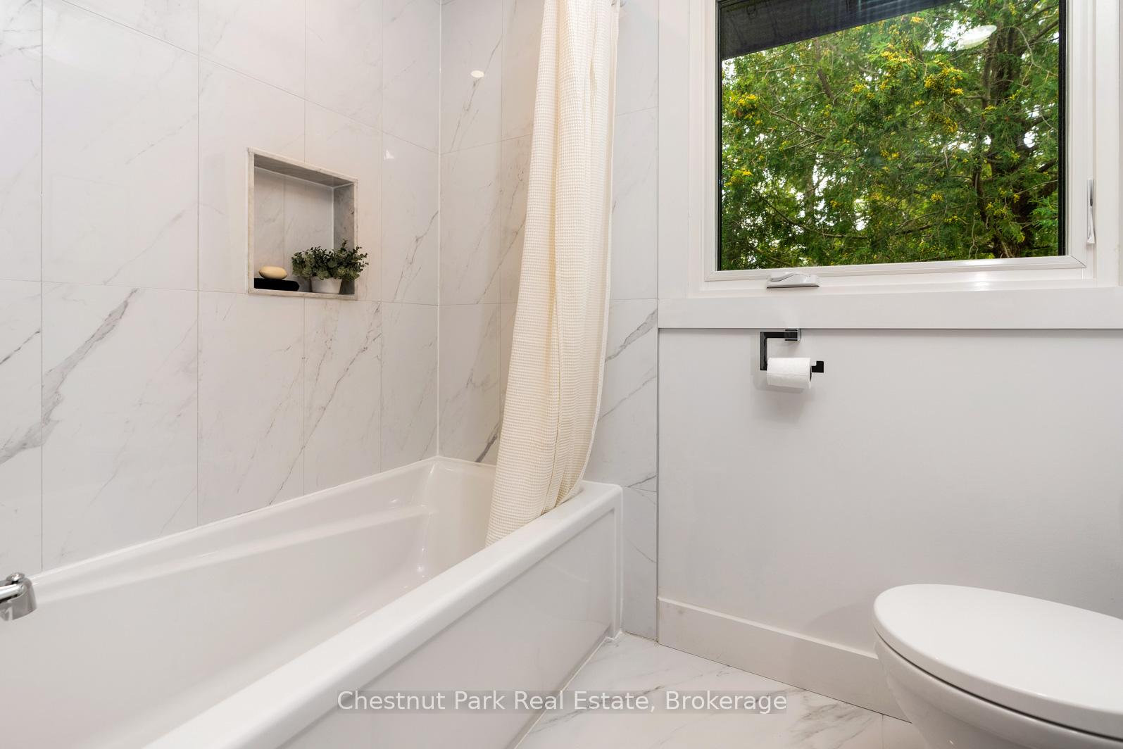 3 Bedroom Single Family Home/House's Image 26