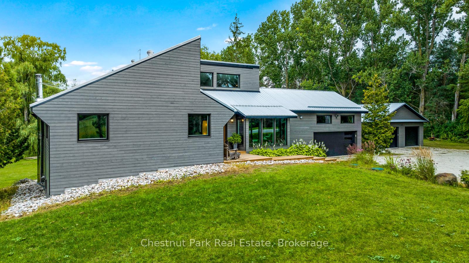 3 Bedroom Single Family Home/House's Image 3