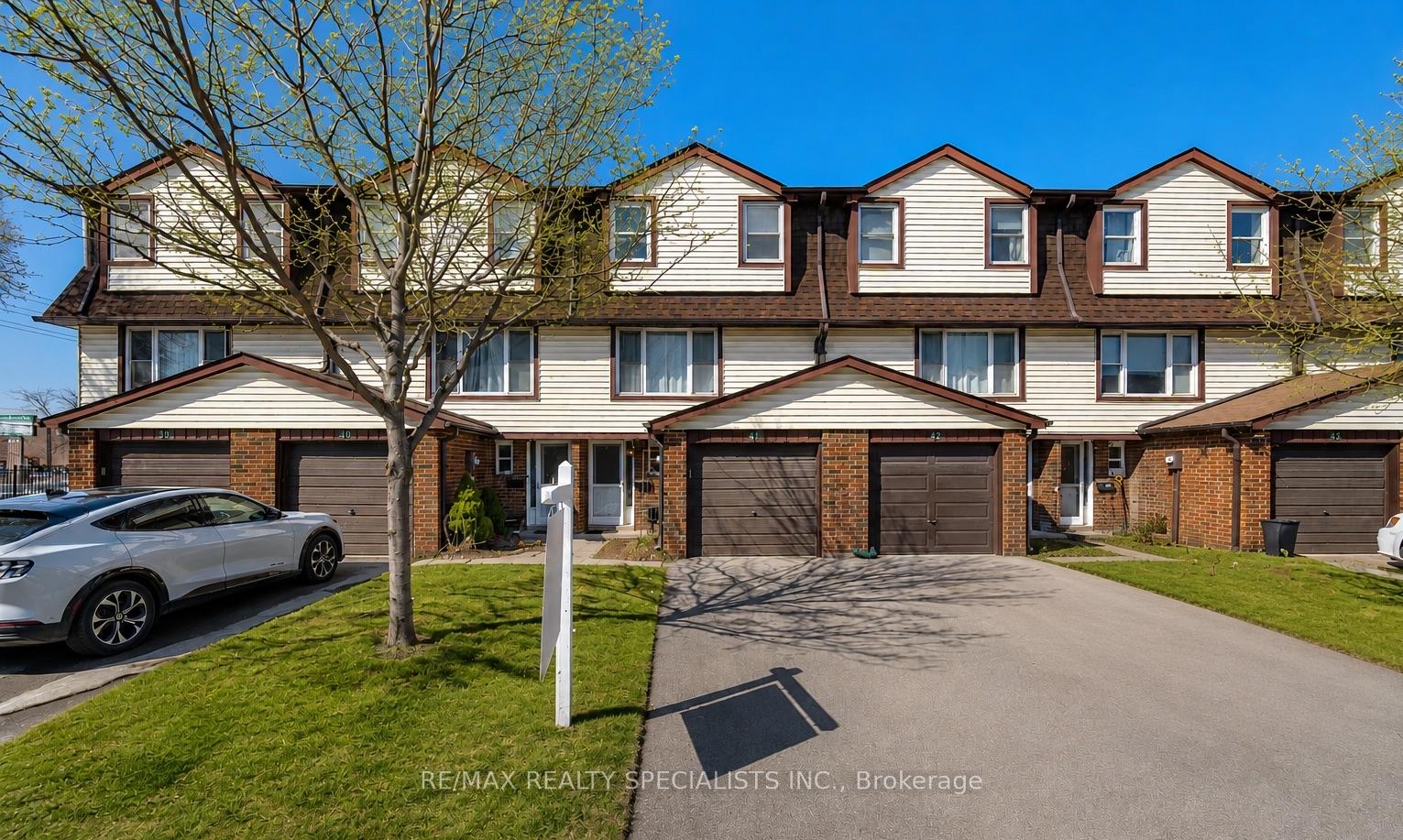 41 - 371 Bronte Street S Milton Ontario Canada Sale residential Shiv Sharma RE/MAX Realty Specialists Inc., Brokerage*