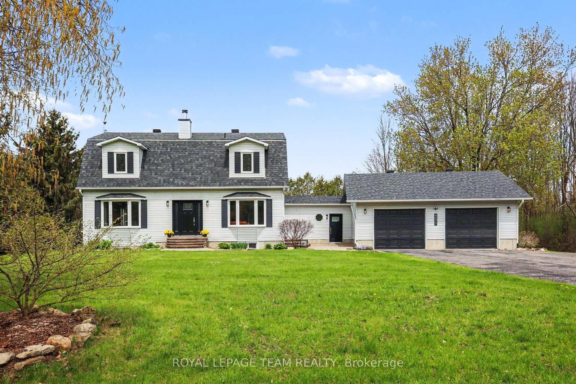 8471 Marionville Road Ottawa Ontario Canada Sale residential Jason Clement ROYAL LEPAGE TEAM REALTY