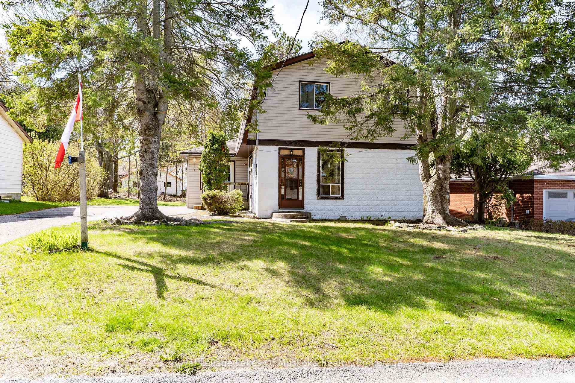 555 Wagner Street Gravenhurst Ontario Canada Sale residential Radka Hnilicova Anchor Realty, Brokerage*