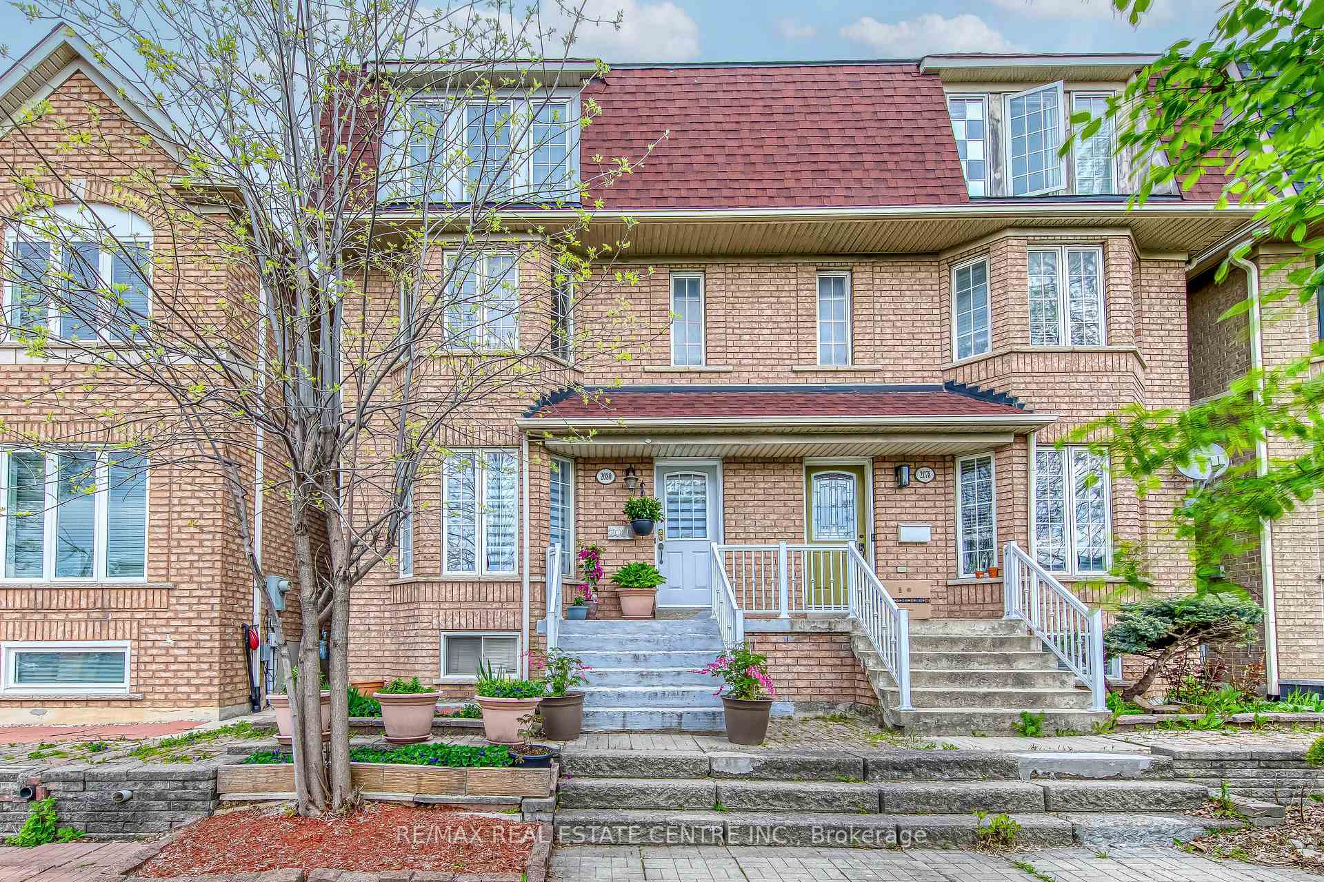 2080 St Clair Avenue W Toronto Ontario Canada Sale residential Sachit Shetty RE/MAX Real Estate Centre Inc., Brokerage*