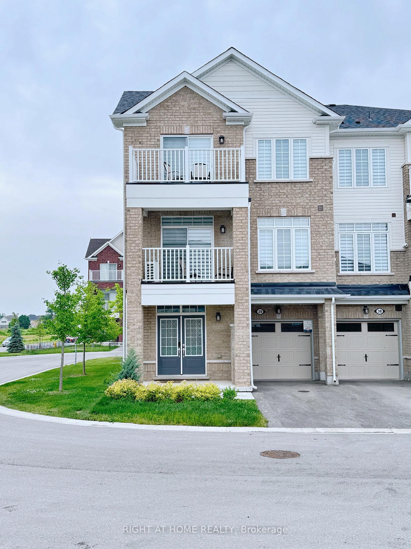 39 - 113 Hartley Avenue Brant Ontario Canada Sale residential Brian Maslowski Right at Home Realty, Brokerage*