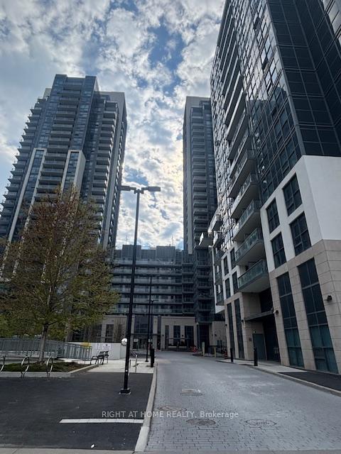 614 - 30 Meadowglen Place Toronto Ontario Canada Rent residential Brian Maslowski Right at Home Realty, Brokerage*