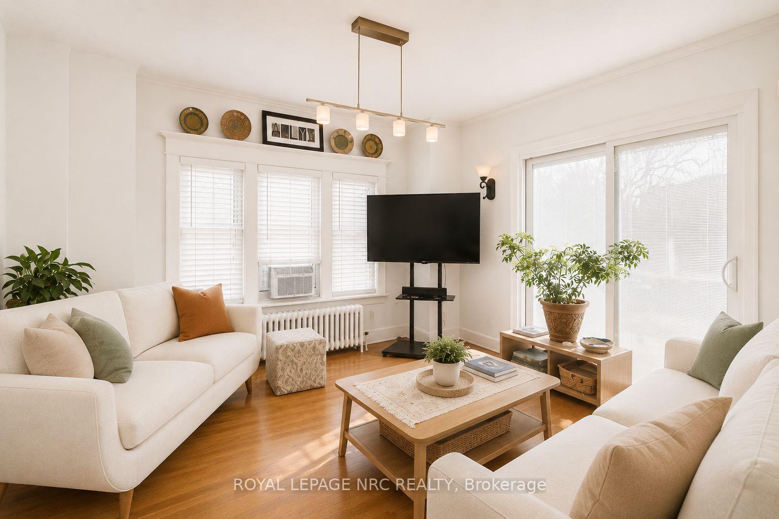 92 Dufferin Street St. Catharines Ontario Canada Sale residential Lily Ruggi ROYAL LEPAGE NRC REALTY