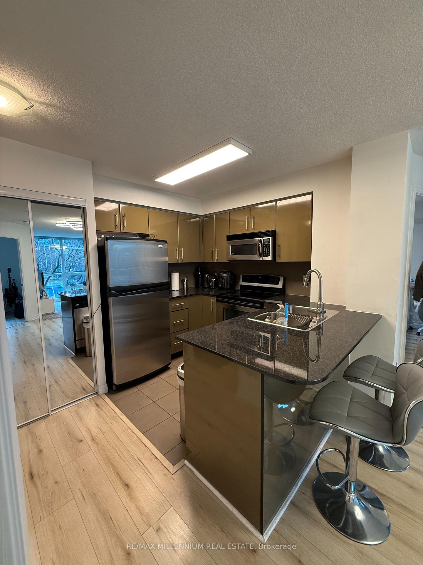 601 - 16 Yonge Street Toronto Ontario Canada Sale residential The Condo Experts RE/MAX Millennium Real Estate, Brokerage*