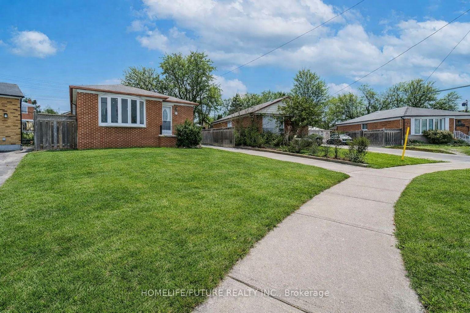 Bsmt - 102 Golfhaven Drive Toronto Ontario Canada Rent residential Logan Kumaresh HomeLife/Future Realty Inc., Brokerage*