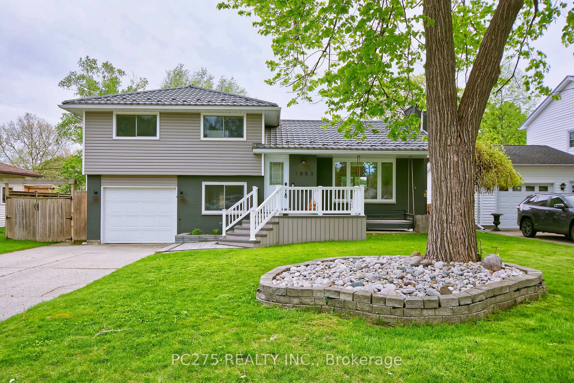1053 Griffith Road Sarnia Ontario Canada Sale residential Kevin Thompson RE/MAX PRIME PROPERTIES UNIQUE GROUP, BROKERAGE