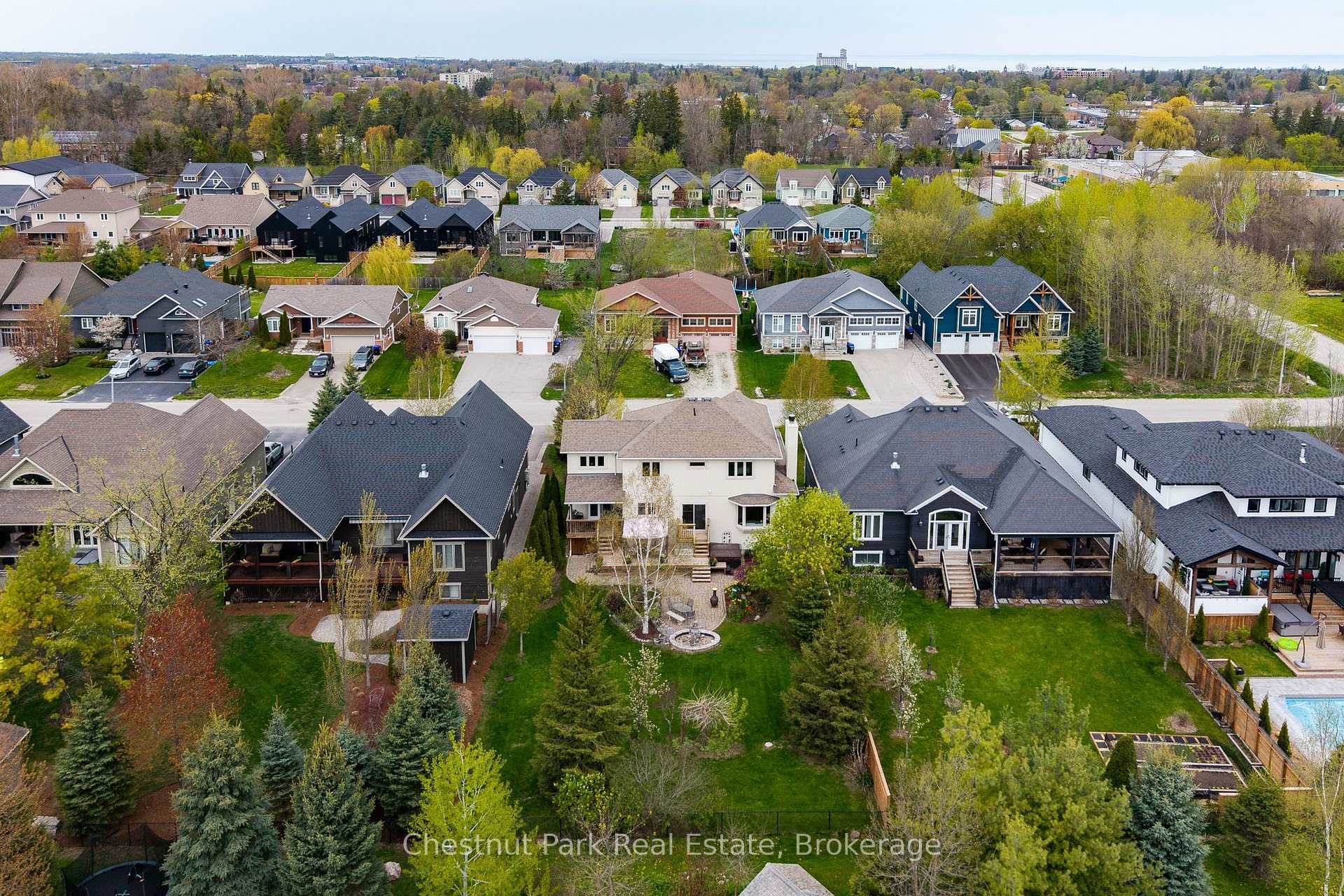 4 Bedroom Single Family Home/House's Image 44