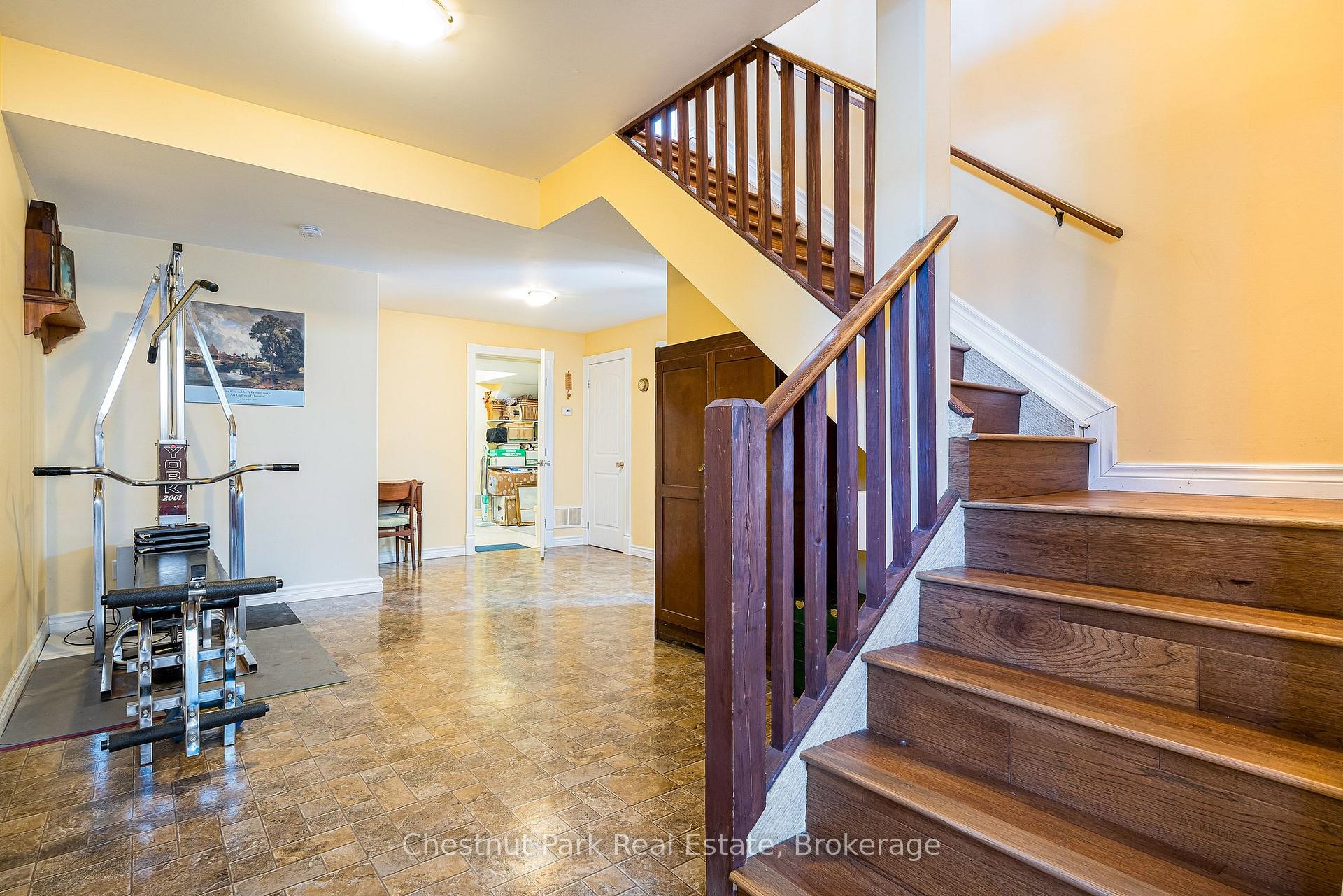 4 Bedroom Single Family Home/House's Image 38