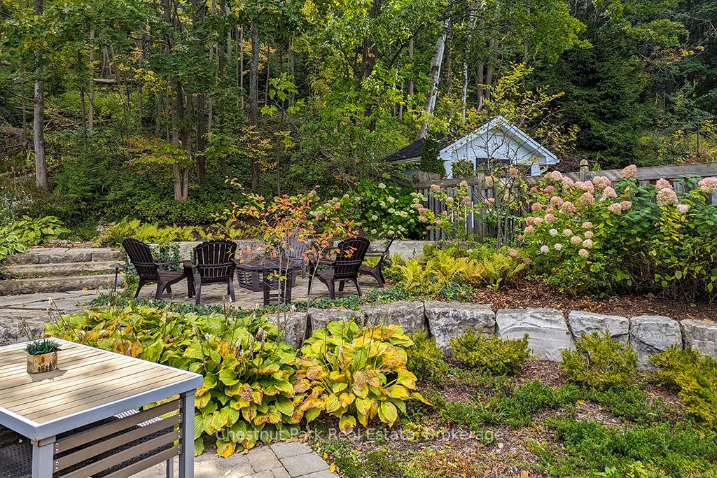 4 Bedroom Single Family Home/House's Image 40