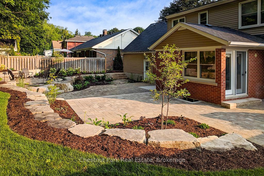 4 Bedroom Single Family Home/House's Image 34