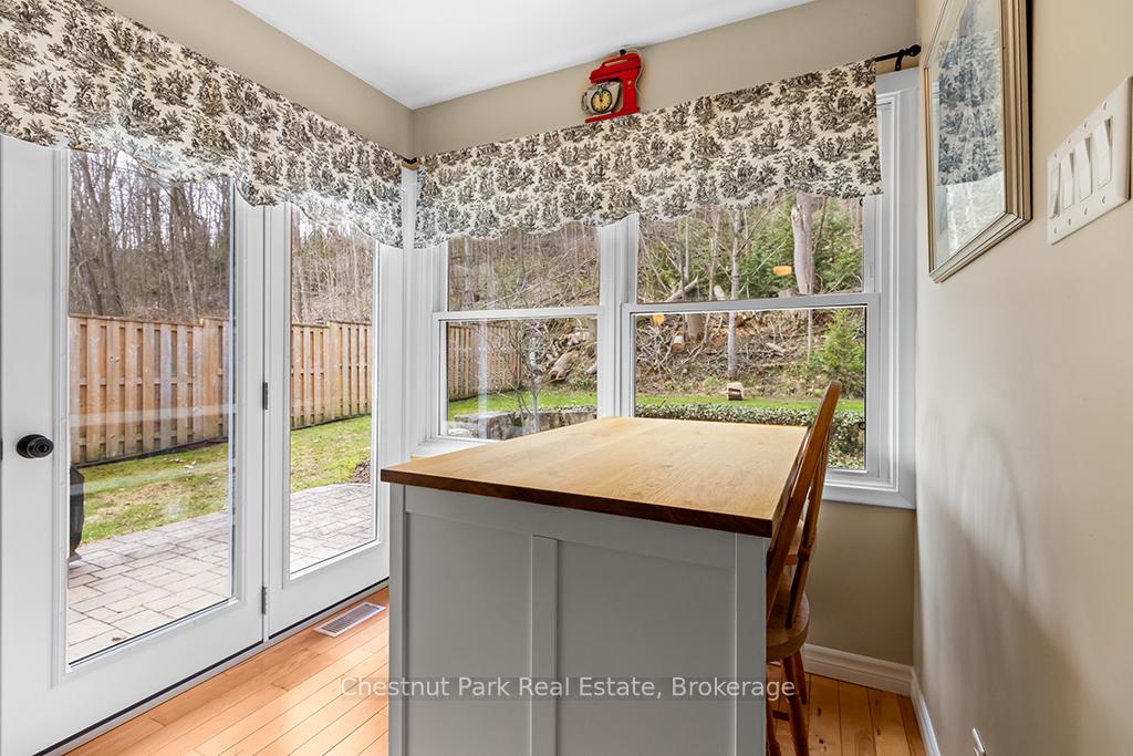 4 Bedroom Single Family Home/House's Image 11
