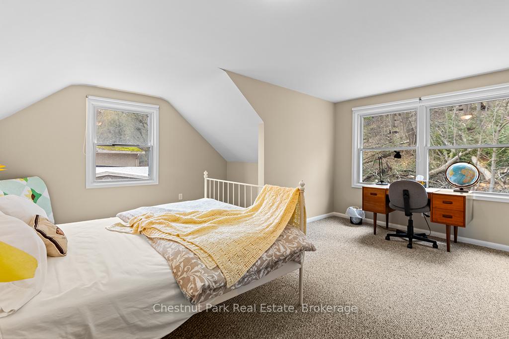4 Bedroom Single Family Home/House's Image 18