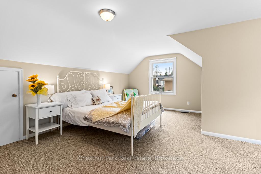 4 Bedroom Single Family Home/House's Image 17