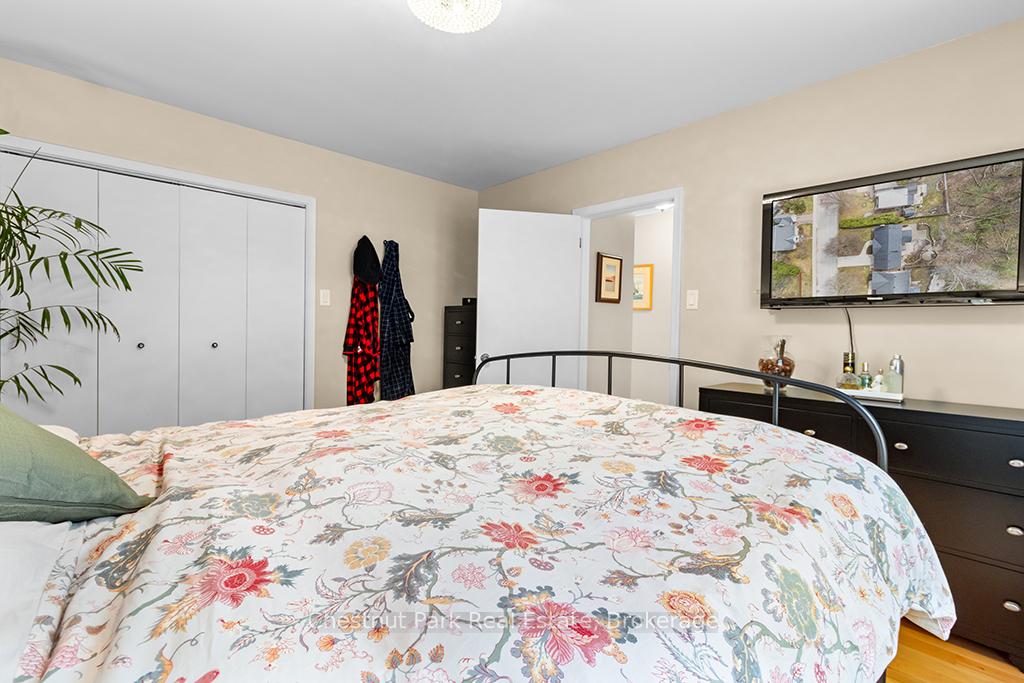 4 Bedroom Single Family Home/House's Image 15