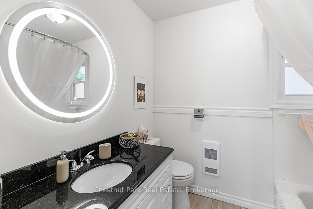 4 Bedroom Single Family Home/House's Image 12