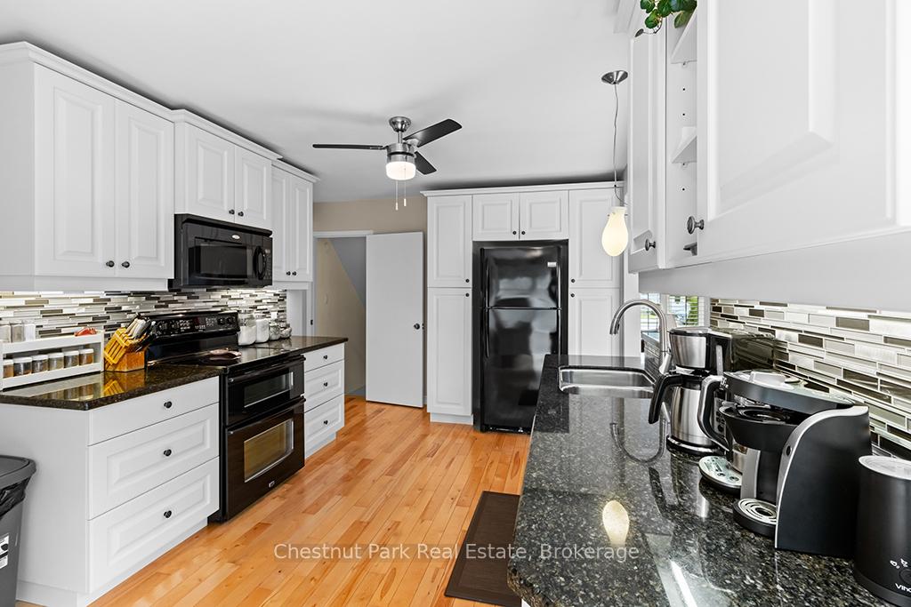 4 Bedroom Single Family Home/House's Image 10