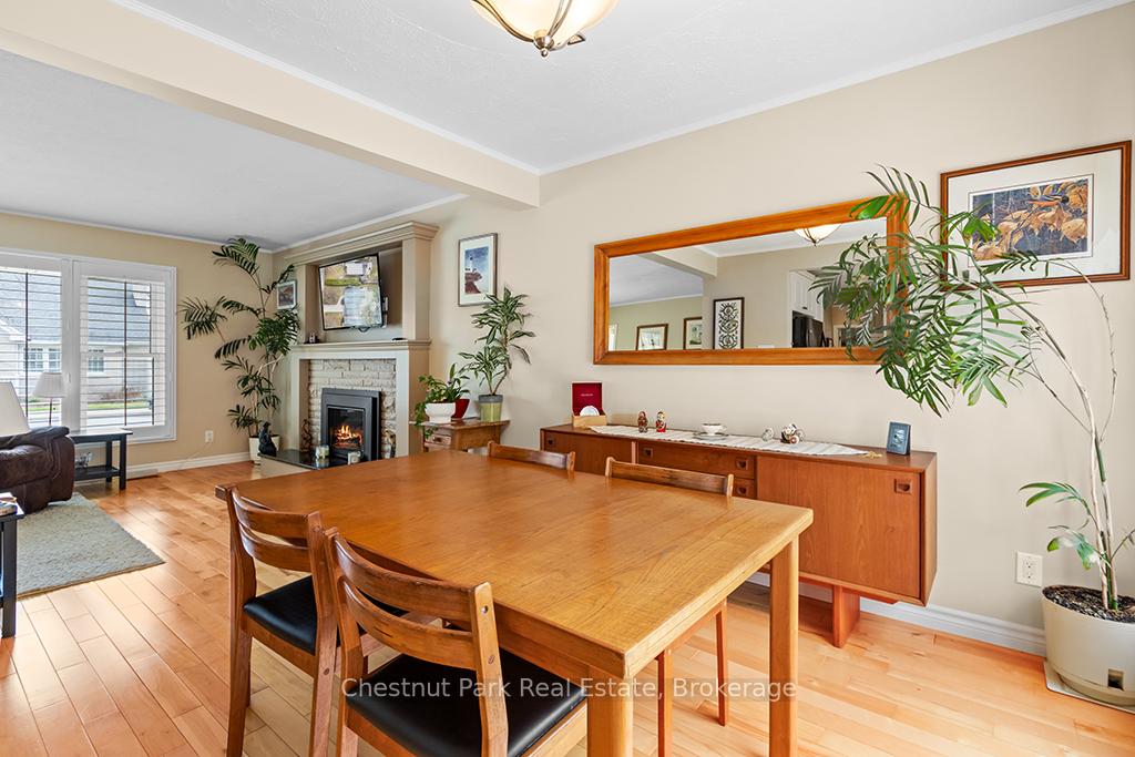 4 Bedroom Single Family Home/House's Image 7