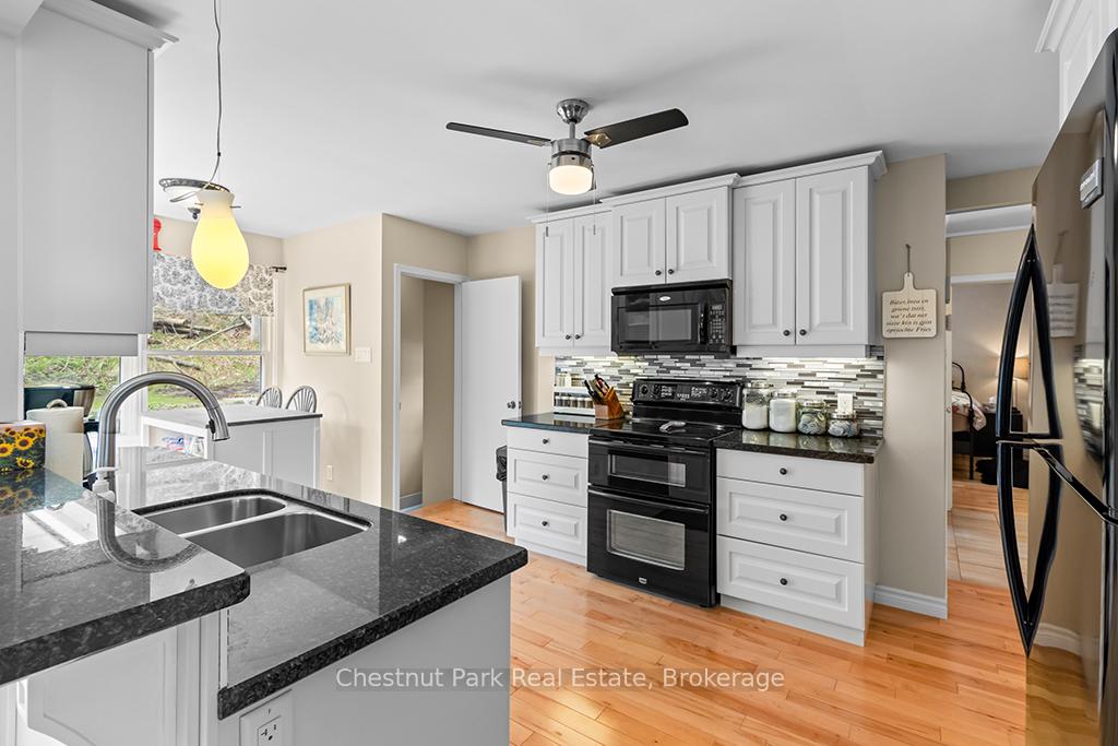4 Bedroom Single Family Home/House's Image 8