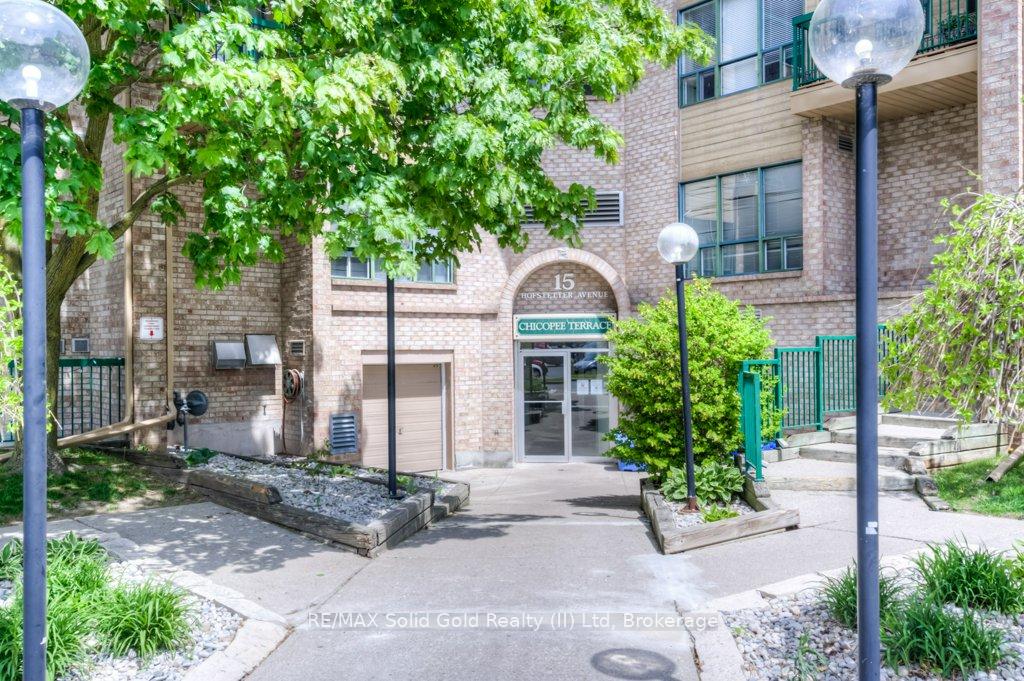 221 - 15 Hofstetter Avenue Kitchener Ontario Canada Sale residential Trudi Leverette RE/MAX Twin City Realty Inc., Brokerage*
